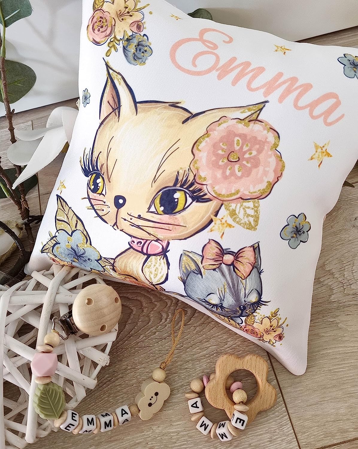 Windeltorte Hase Hoppi & Kuschelkissen Katze Mädchen